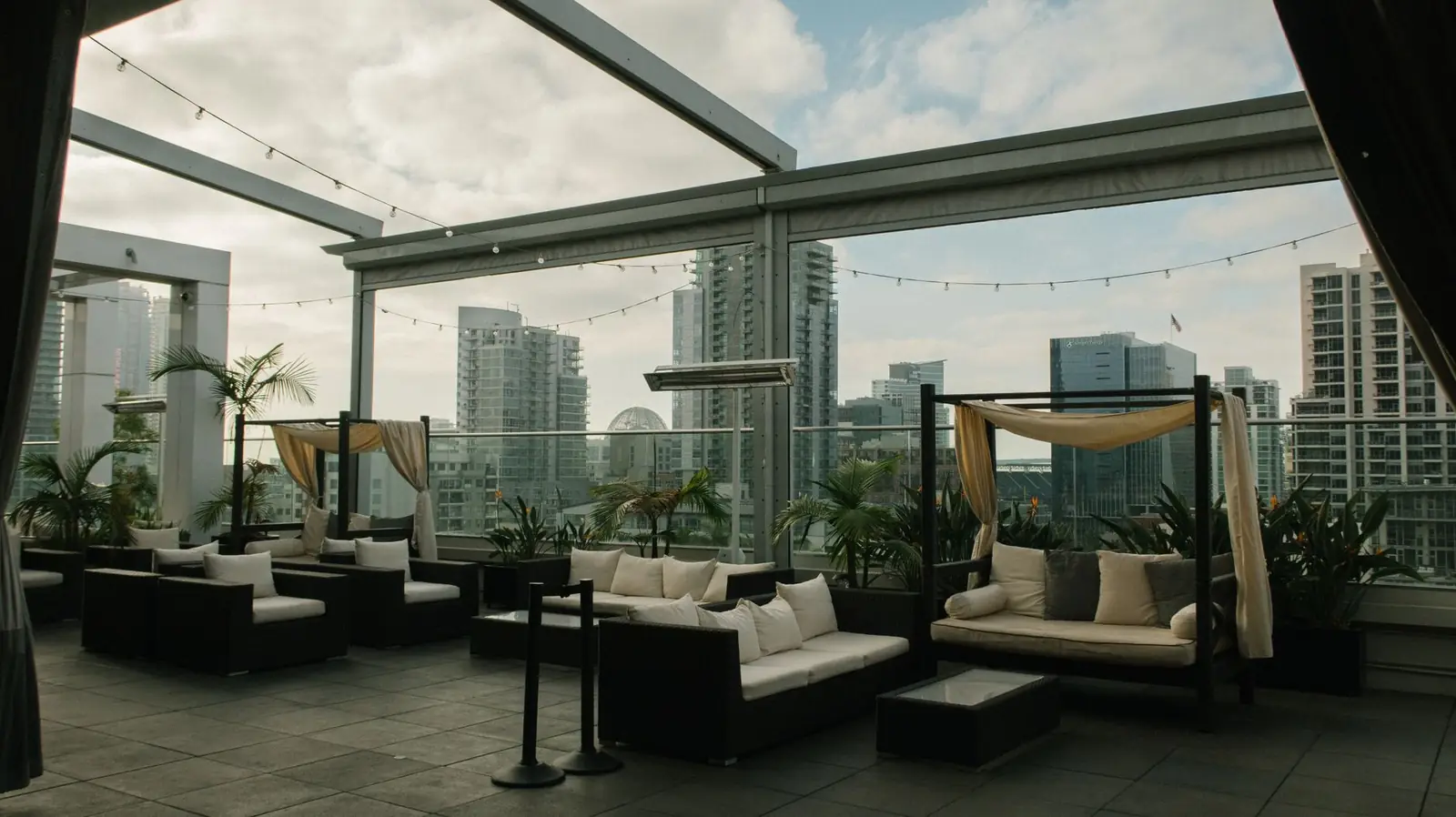 Avelorianresorthall  amenities